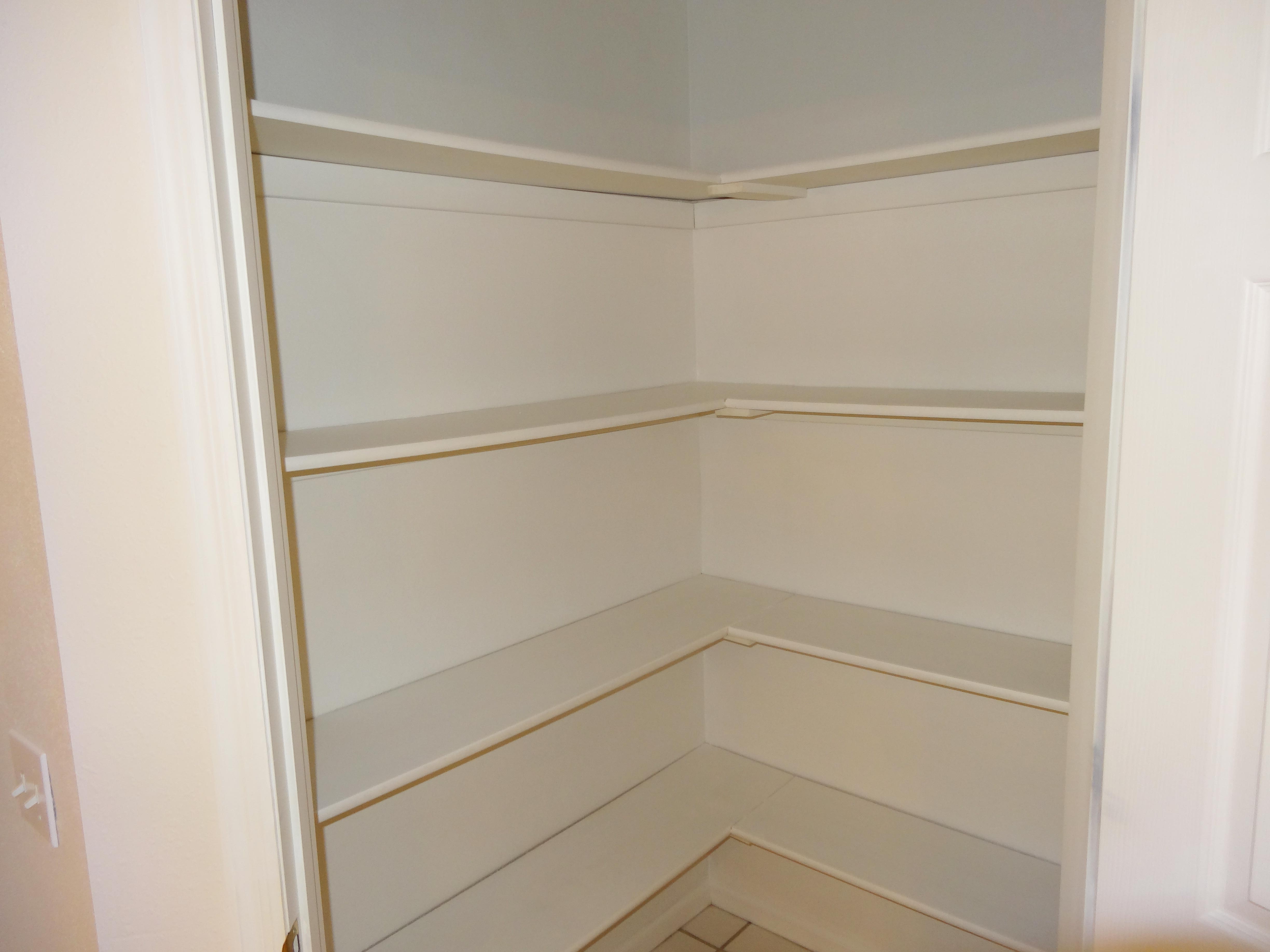 shelving-in-kitchen-pantry